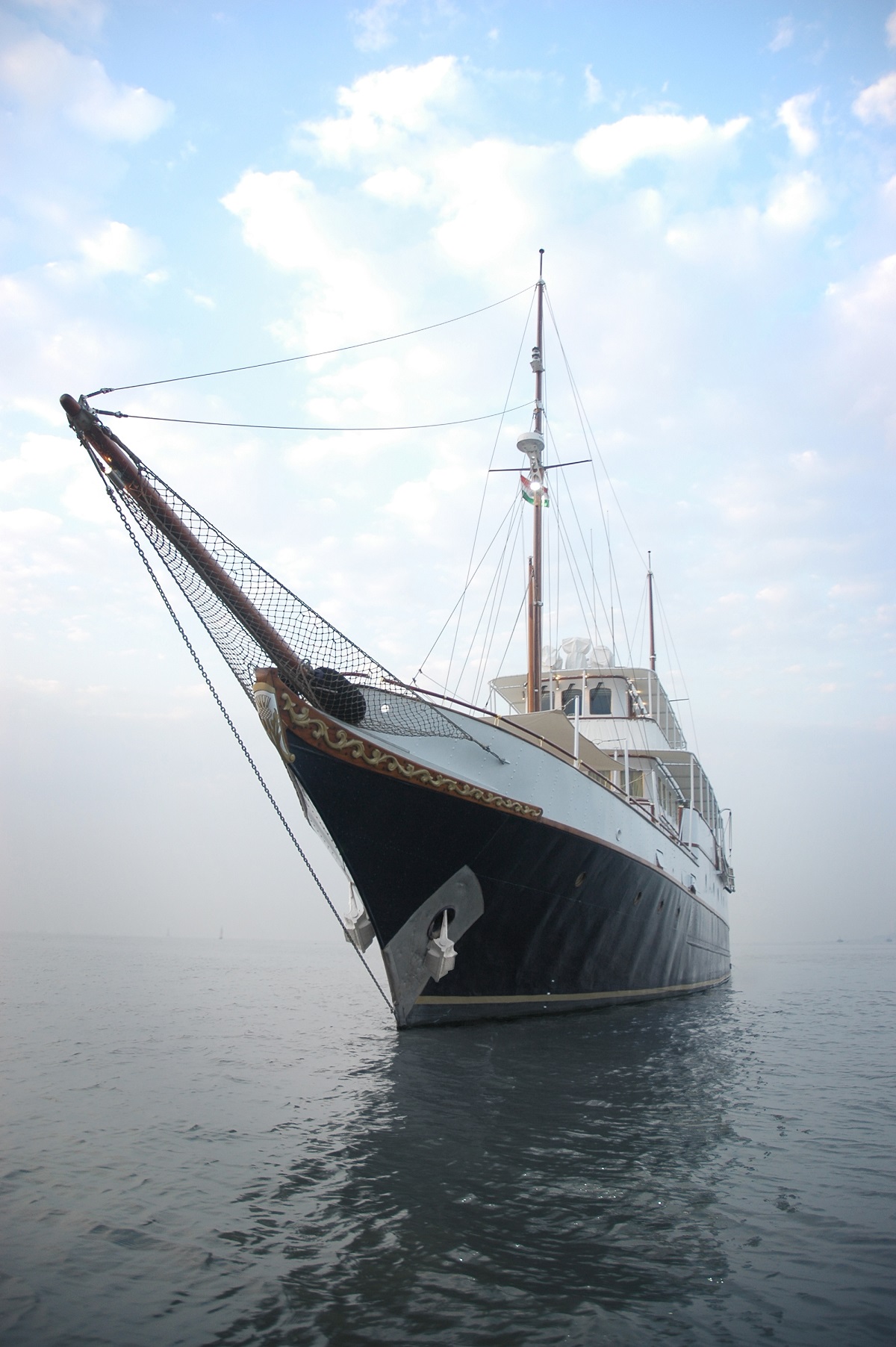 Yacht KALIZMA (ex. Odysseia, Minona) - photo 47 of 49