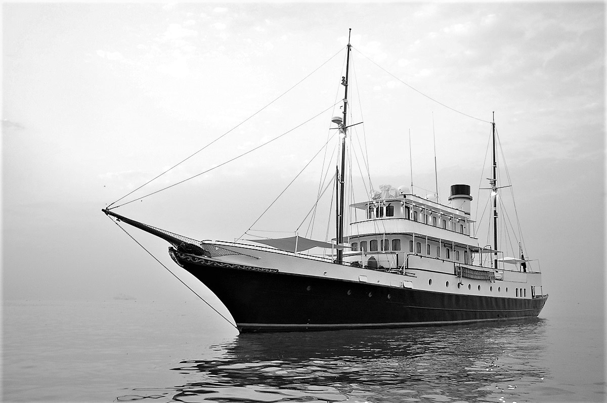 Yacht KALIZMA (ex. Odysseia, Minona) - photo 1 of 49